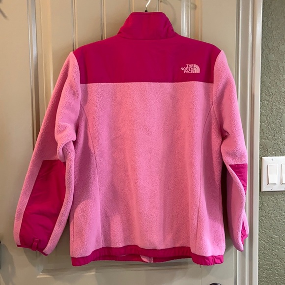 Fleece Style Jacket by The NorthFace Brand. EUC! - Picture 11 of 16